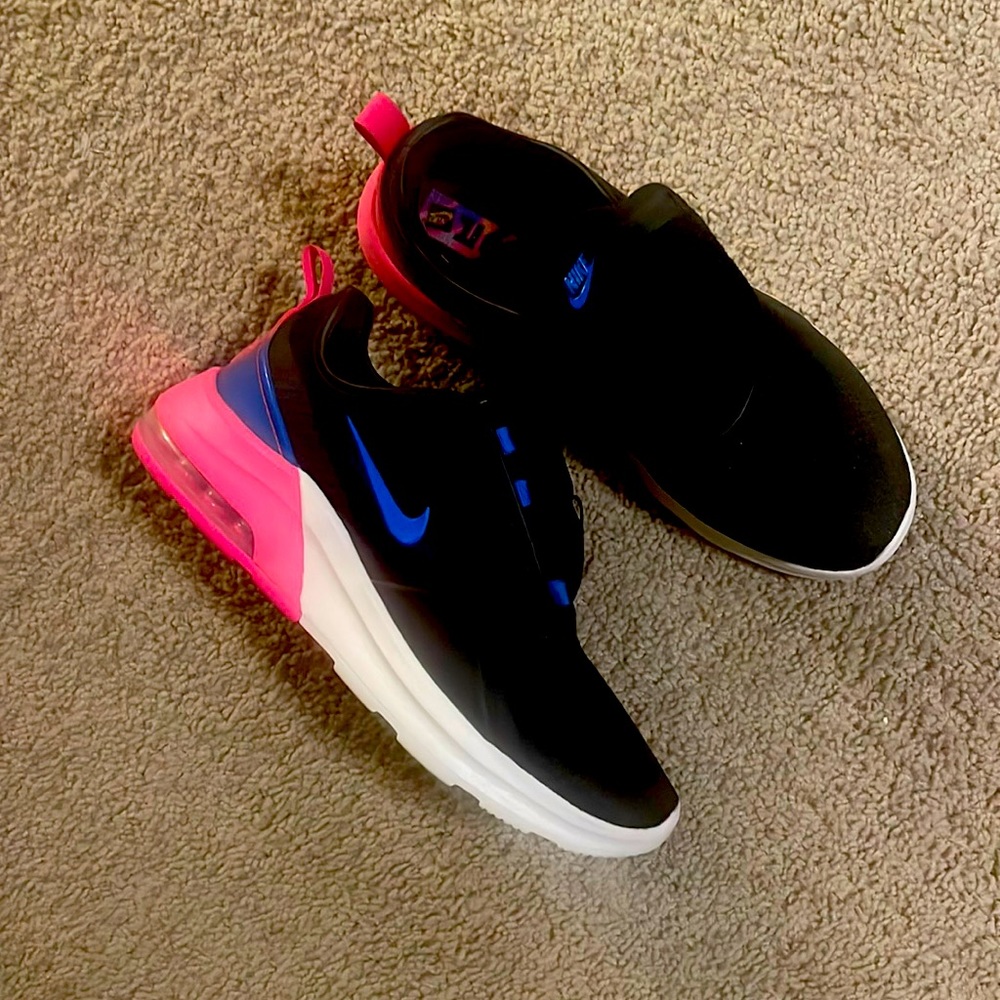 Size 9 Nike Air Max